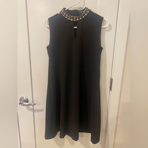 Gracie Black Dress With Side Pockets